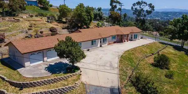 11669 Valle Vista Rd