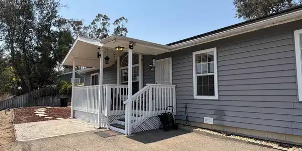 13114 Aurora Dr