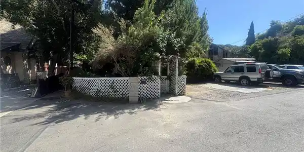 28345 Woodland