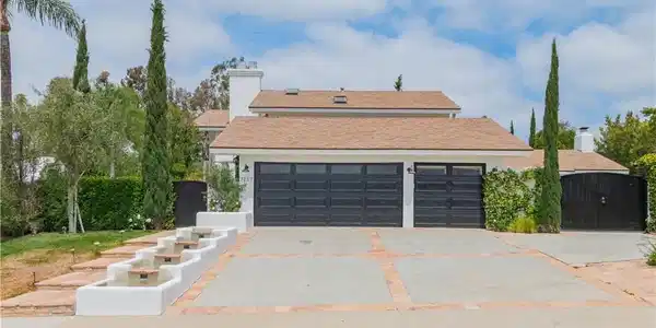 7117 E Clydesdale Avenue