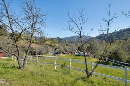 22200 Mount Eden Road