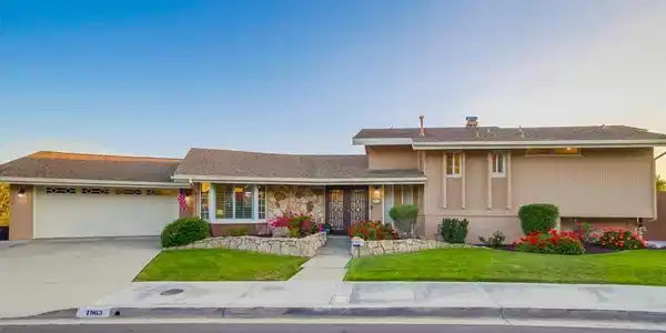 1963 Hacienda Circle