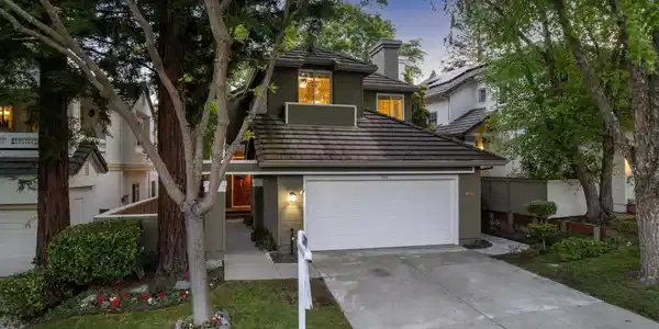 1640 Fountain Springs Cir