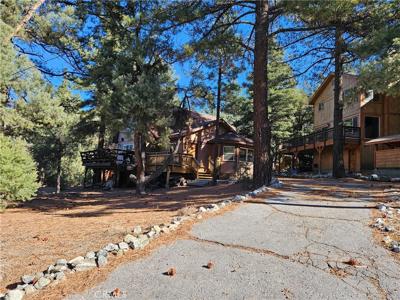 15405 Acacia