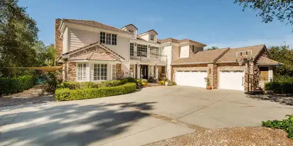 4244 Balcony Drive