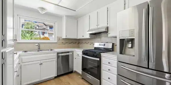 1257 Soria Glen