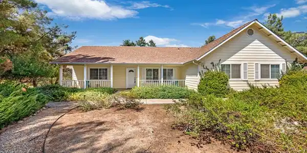 40858 Ferndale Drive