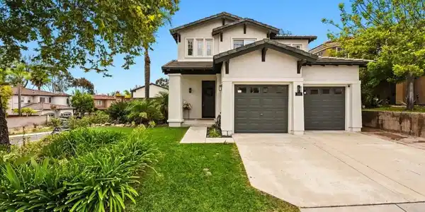 2464 Mackenzie Creek Dr