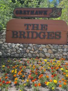 49 Bridges Lane