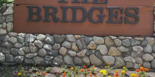 49 Bridges Lane