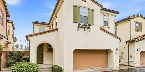 2887 Villa Catalonia Court