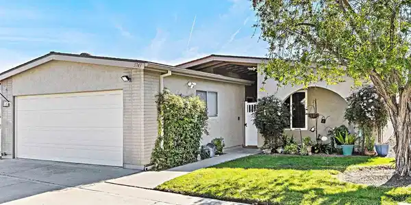 3743 ROSEMARY WAY