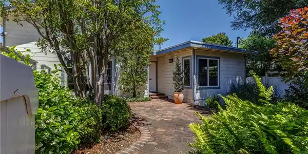 335 E Howard