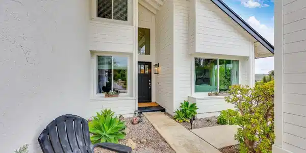 3303 Del Charro Rd