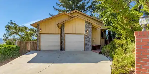 143 Viki Court