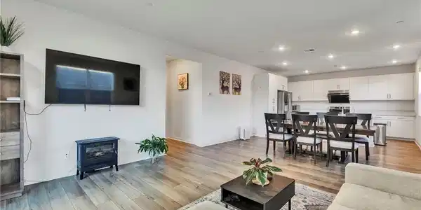 15946 Caterpillar Drive