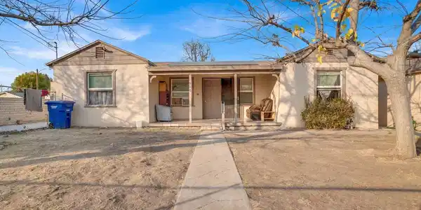 986 Merritt Drive