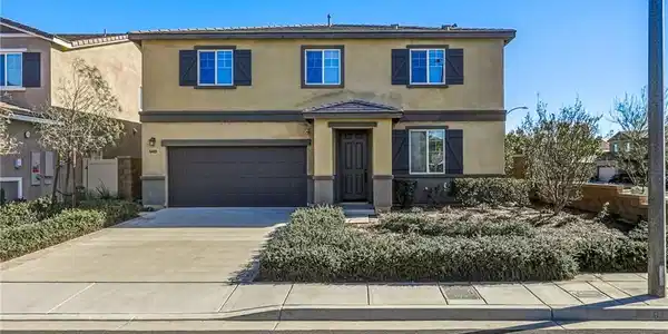 6419 N Cava