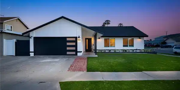 4422 E Silverleaf