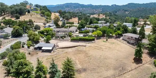 8950 Balboa Road