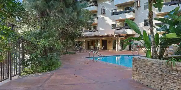 2700 Cahuenga Boulevard