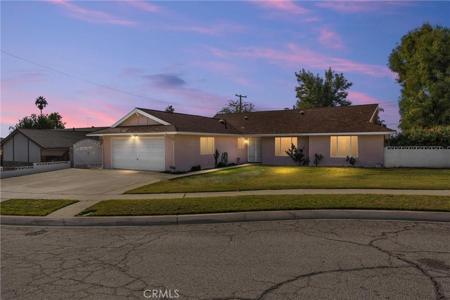 6080 Rogers Lane