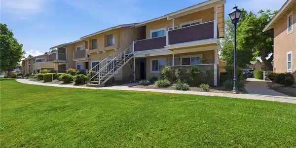 3706 Lytle Creek