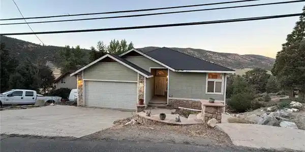 1324 Pinetree Drive