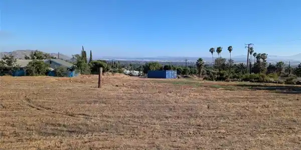 25001 25000 Kalmia Avenue