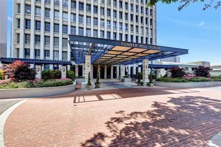 800 W 1st Street