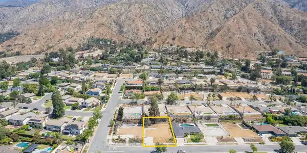 3775 Edgeview Drive