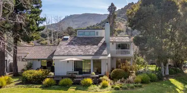 9565 Oak Court