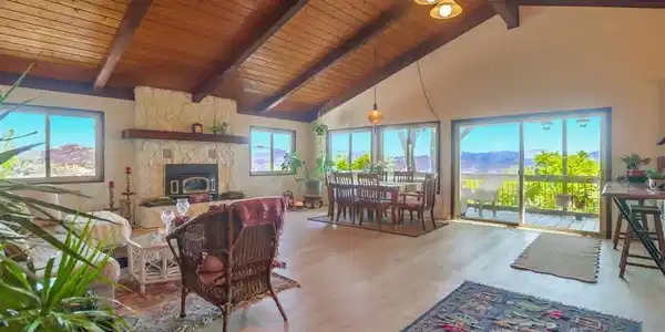 255 Highline Trl