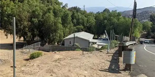 166 BOX CANYON Road