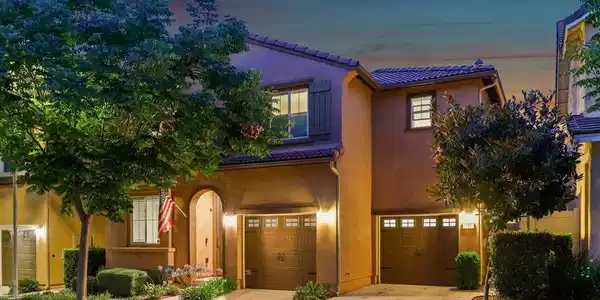 216 Oberlander Way