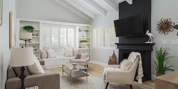 9 Sandflower Court