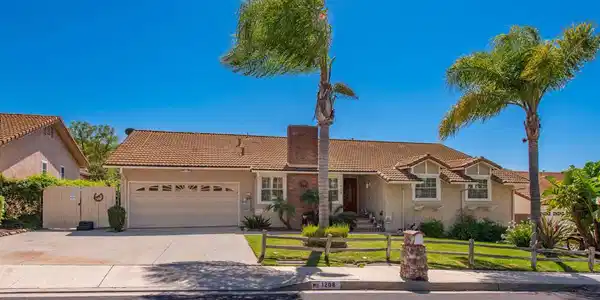 1208 Rambling Road