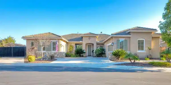 2682 Dundee Glen