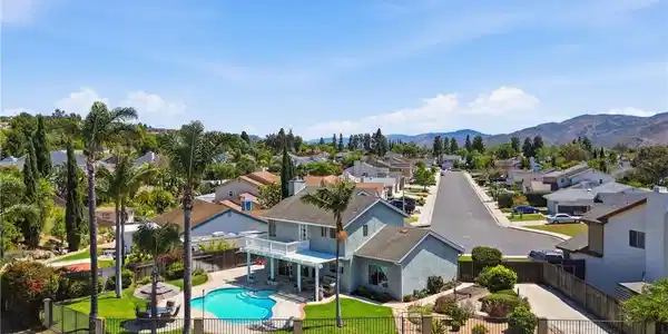 5213 Goldenridge Court