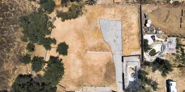 575 W Loma Alta Drive