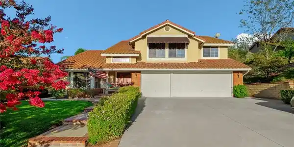 16584 Creekside
