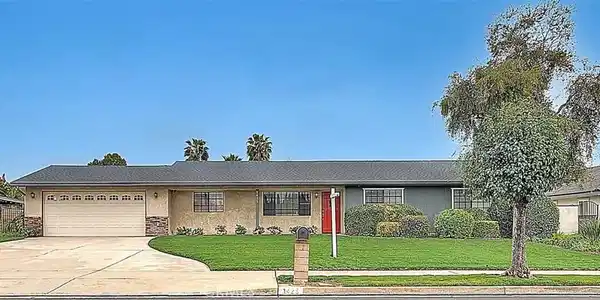 1425 S Dahlia