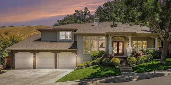 120 WINDOVER DR