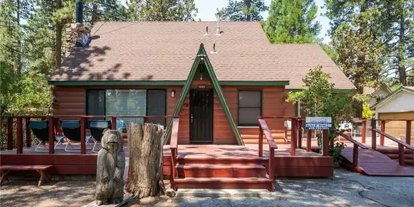 1005 Nana Avenue