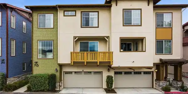 713 S Azusa Avenue