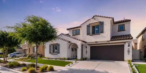3362 E Aspen