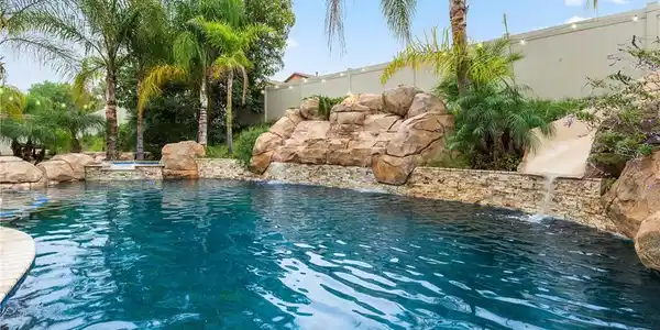 12528 Locke Circle