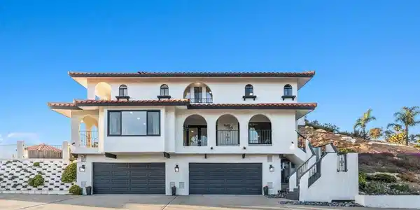 620 Calle De La Sierra