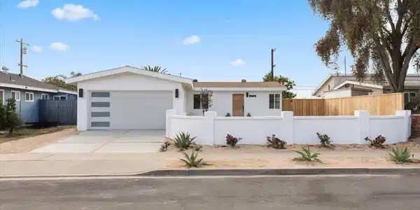 3752 Atlas St