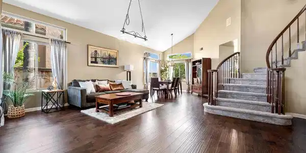 2066 Sequoia